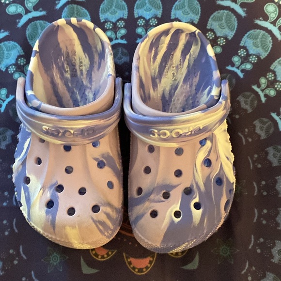 🌈🌈Girls size 9 and 9/10 3 pairs of footwear - Picture 4 of 7